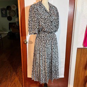 Vintage Floral Puff Sleeve Pleated V Neck Dress size 12 M/L